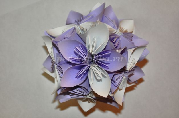 Кусудама: бумажный цветочный шар Кусудама: бумажный цветочный шар