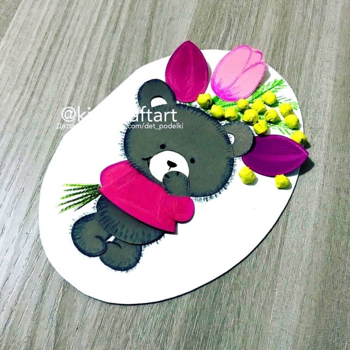 Мишутка с букетом Мишутка с букетом