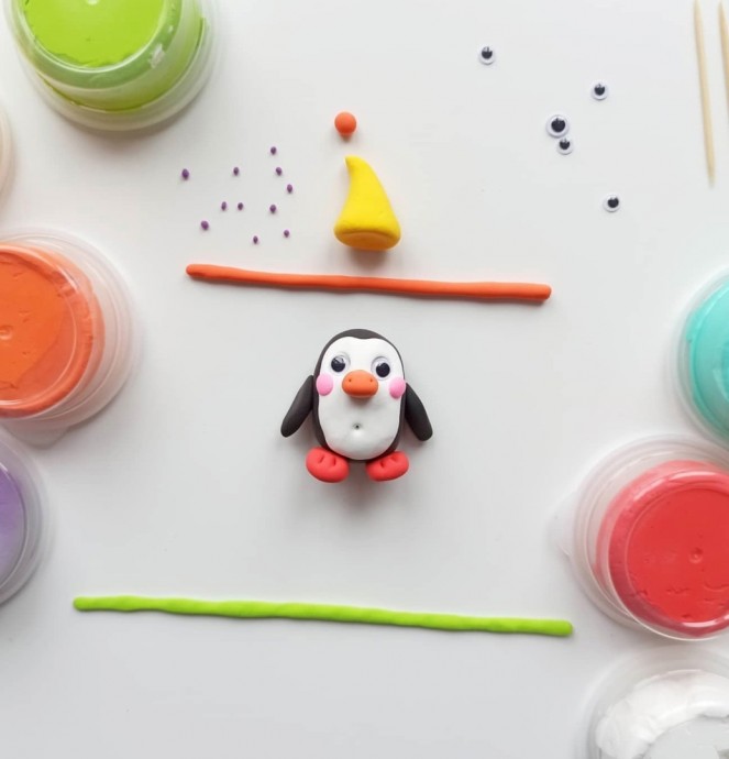 ​Пингвины из пластилина