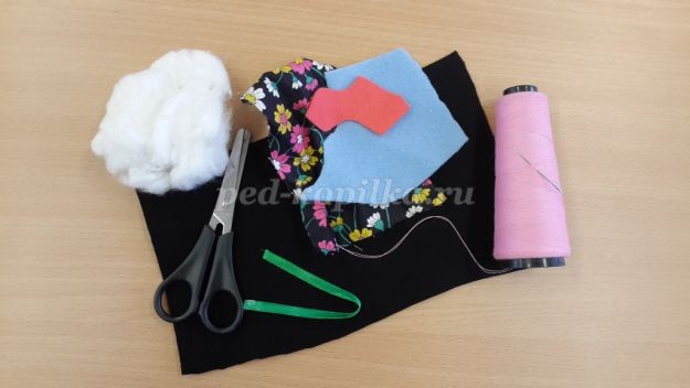 Игольница "Совушка-сова": часть 1