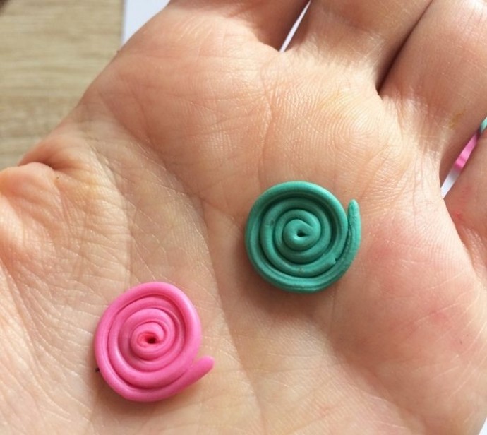 Ракета, которая нарисована пластилином