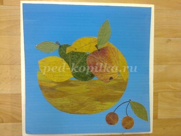 Натюрморт из листьев Натюрморт из листьев