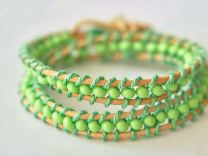 ​Нежная фенечка