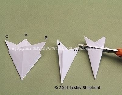 Зимние деревья из снежинок