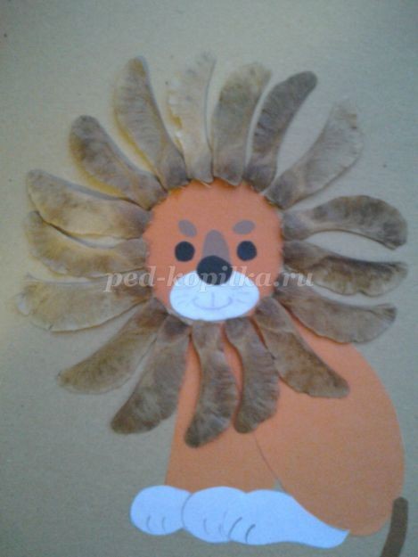 Аппликация "Львёнок" из природных материалов: часть 2