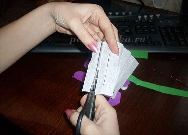 Крокусы из гофрированной бумаги: часть 1