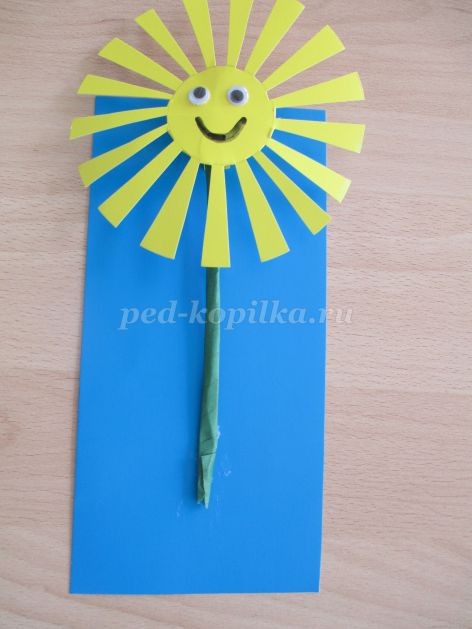 ​Объемная аппликация из цветной бумаги "Подсолнух": часть 2