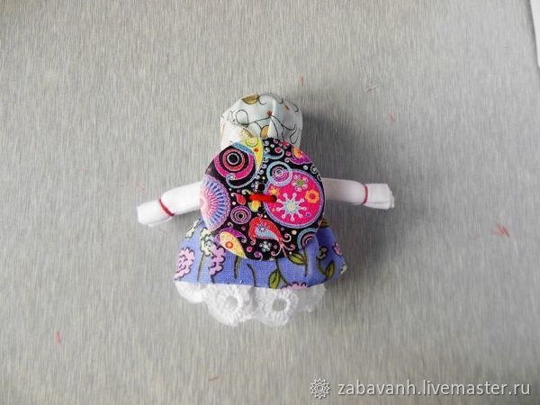 Кукла-оберег на пуговке Кукла-оберег на пуговке