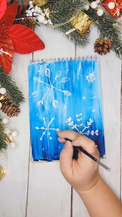 Рисуем зимние снежинки