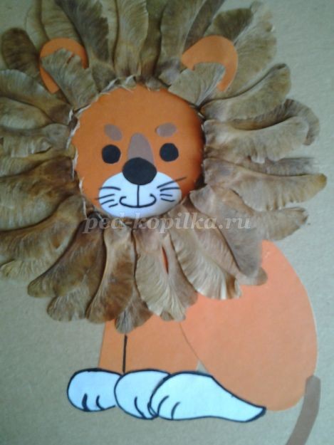 Аппликация "Львёнок" из природных материалов: часть 2