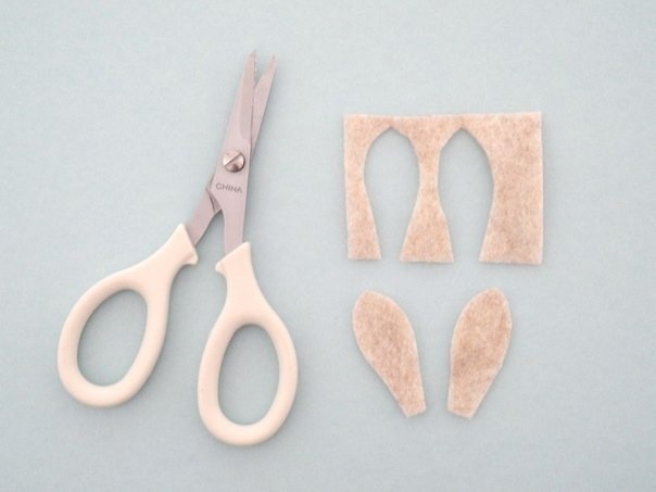 Зайчик из помпонов Зайчик из помпонов