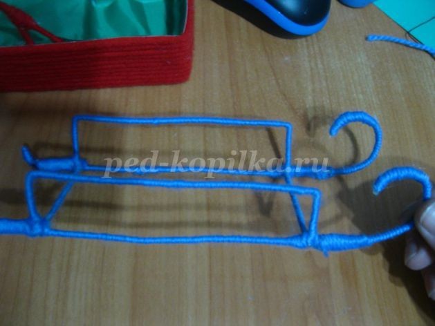 ​Сани Деда Мороза детскими руками: мастер-класс, часть 2