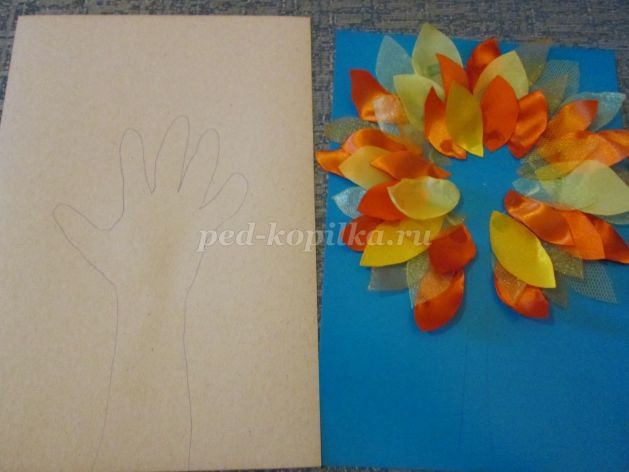 Панно для мамы "Маленькие ценности"