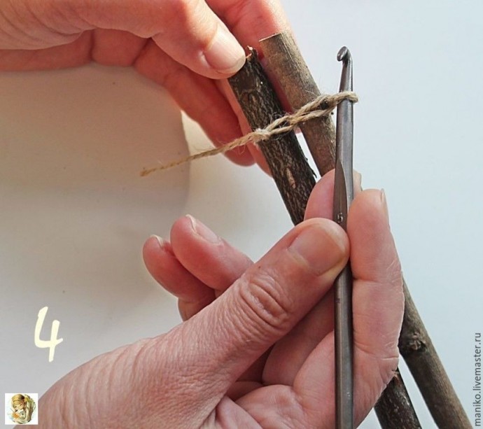 Панно из веточек детскими руками