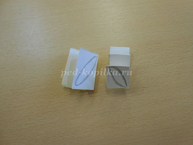 Аппликация из цветной бумаги "Подсолнухи": часть 1 Аппликация из цветной бумаги "Подсолнухи": часть 1