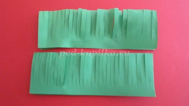 Цыпленок вылупляется из яичка: часть 1