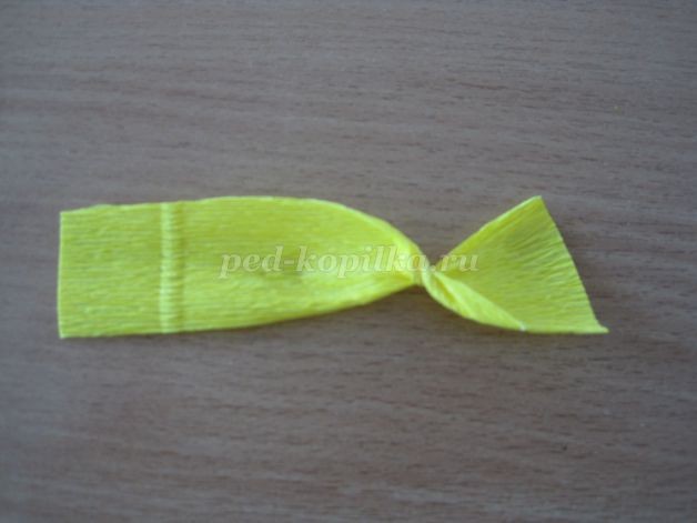 ​Солнышко из одноразовых тарелок: часть 3