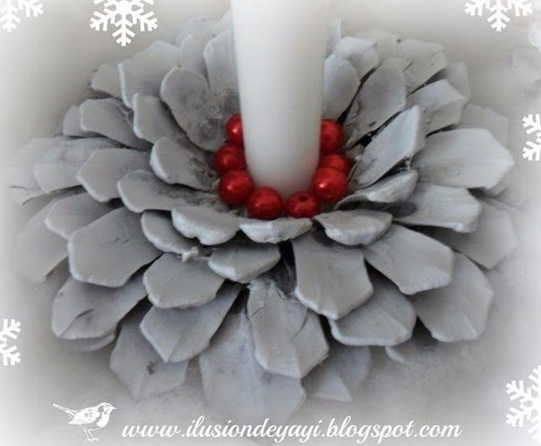 ​Веночек из шишек