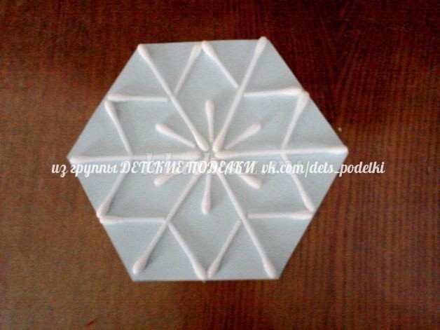 Аппликация из ватных палочек "Снежинка" Аппликация из ватных палочек "Снежинка"