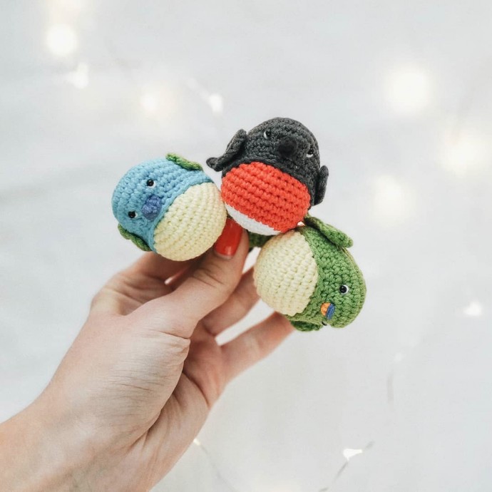 ​Три птички по одному описанию