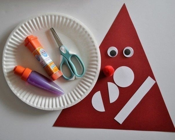 Дед Мороз из одноразовой тарелки и салфетки Дед Мороз из одноразовой тарелки и салфетки