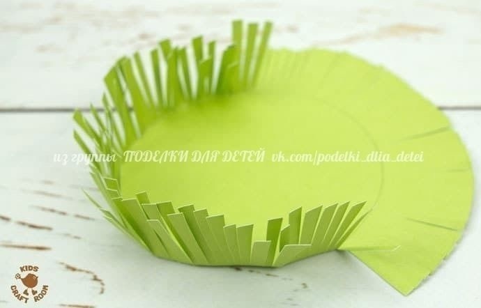 Милый ежик из шишки и картона