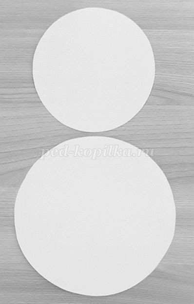 Снеговик из бумаги Снеговик из бумаги