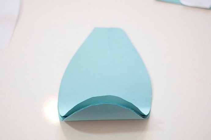 ​Делаем большой цветок из бумаги