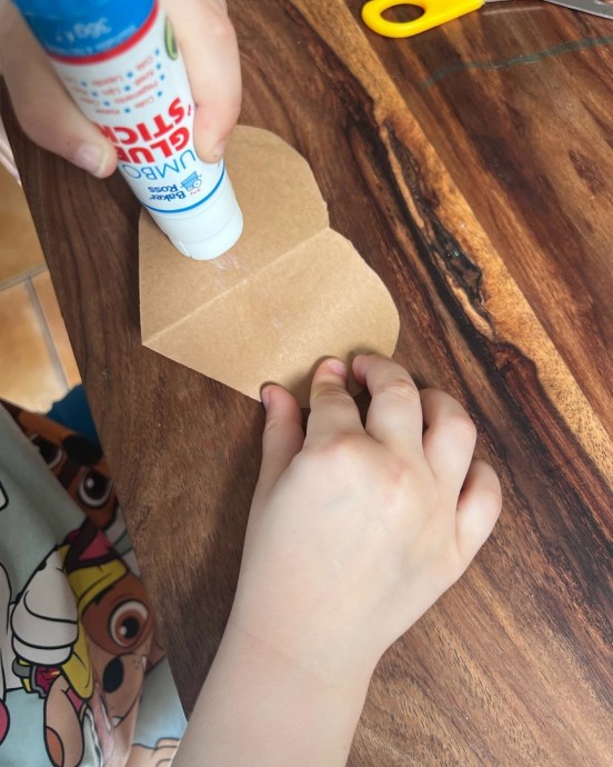 Аппликация "Колючий Ёжик" Аппликация "Колючий Ёжик"