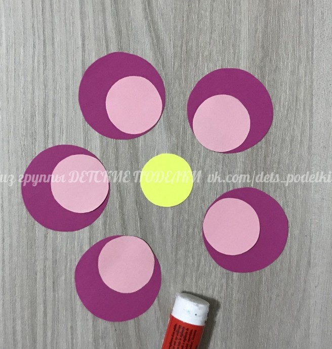 Цветочек с бантиком Цветочек с бантиком