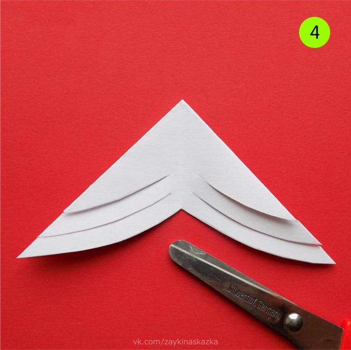 Объёмная снежинка из бумаги Объёмная снежинка из бумаги