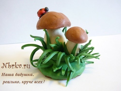 Лепим восхитительные грибочки из пластилина