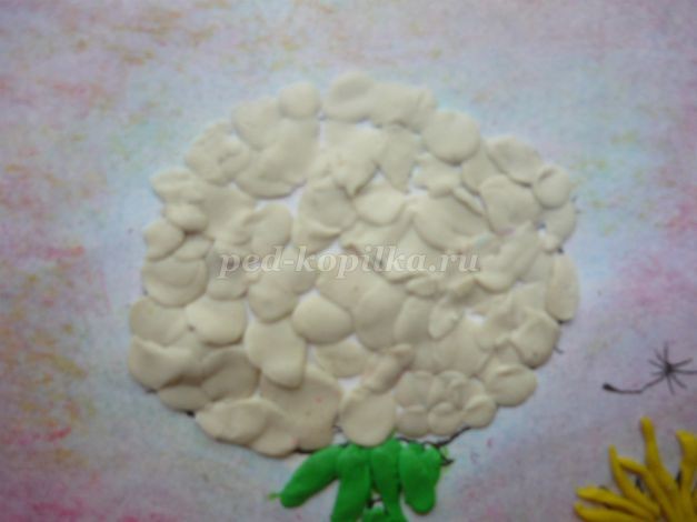 Одуванчик из пластилина