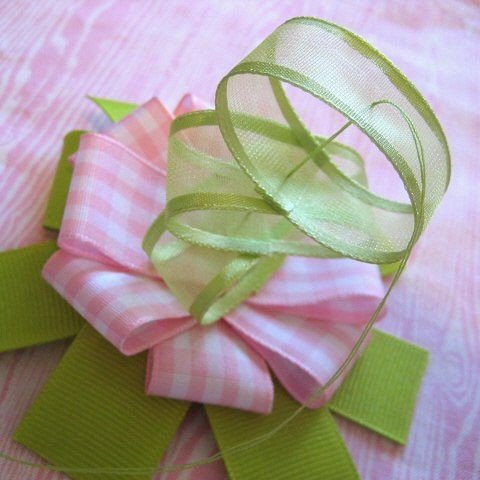 Бант-цветок