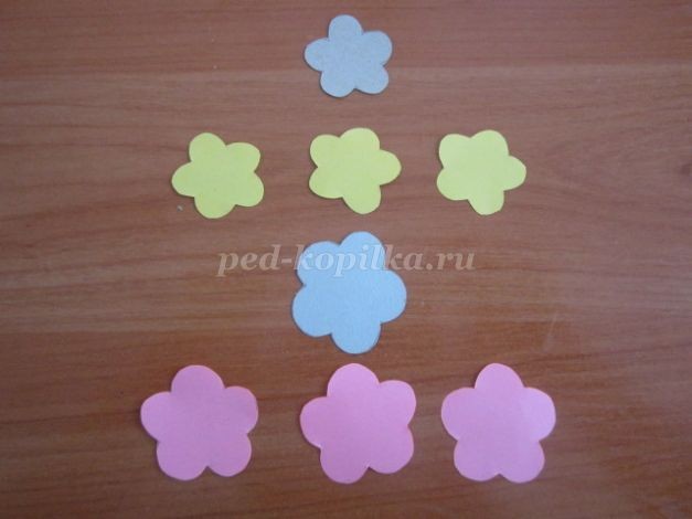 Пасхальная открытка детскими руками: часть 1