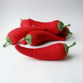 ​Вяжем с детьми перчик