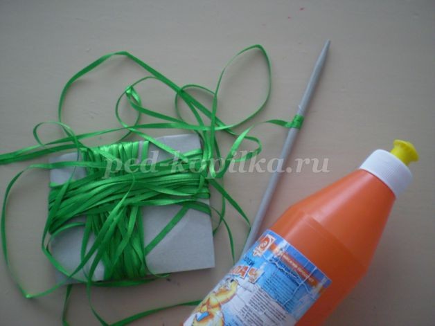 Новогодняя елка детскими руками: часть 1