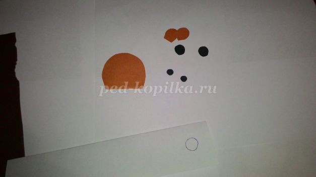 Аппликация из цветной бумаги "Обезьянка"