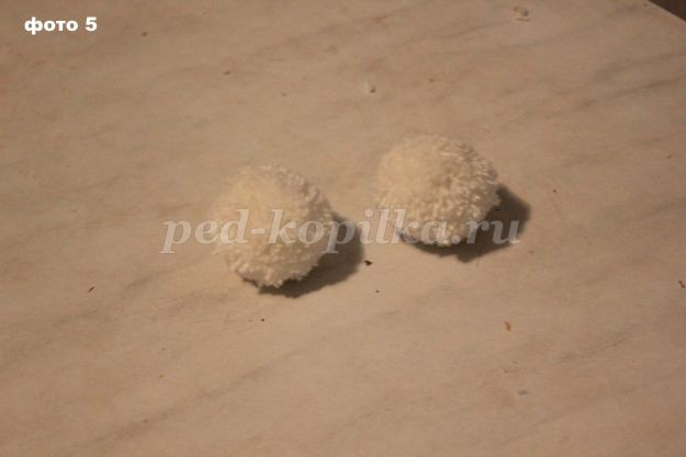 Снеговик из помпонов: мастер-класс Снеговик из помпонов: мастер-класс