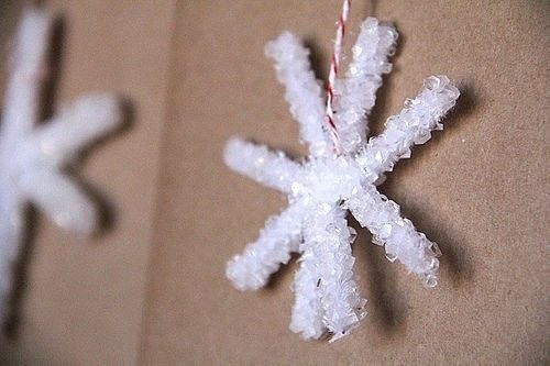 Снежинка из кристаллов соли