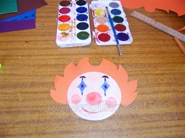 Клоун из бумаги