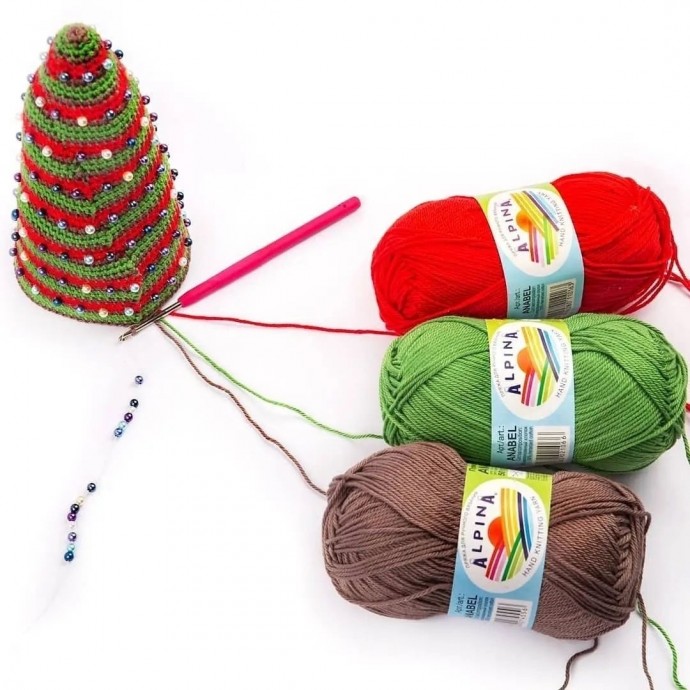 Ёлочка из пряжи Ёлочка из пряжи