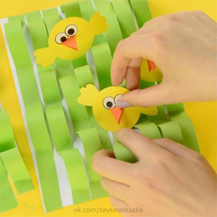 Цыплята в травке Цыплята в травке