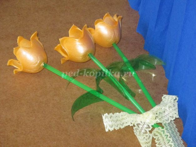 Тюльпаны из яичных ячеек своими руками: мастер-класс, часть 2 Тюльпаны из яичных ячеек своими руками: мастер-класс, часть 2