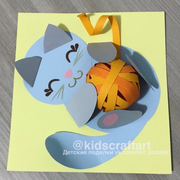 Котёнок с клубком Котёнок с клубком