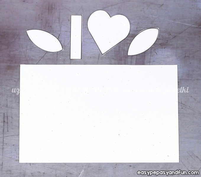 Открытка с объемным цветком-сердцем Открытка с объемным цветком-сердцем