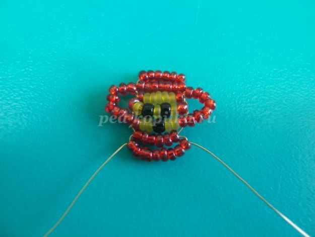 Обезьянка-брелок из бисера Обезьянка-брелок из бисера