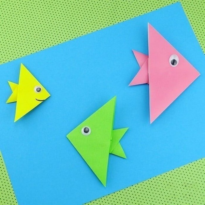 Рыбки в технике оригами для самых маленьких