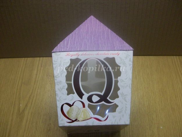 Домик с сюрпризом детскими руками: часть 1