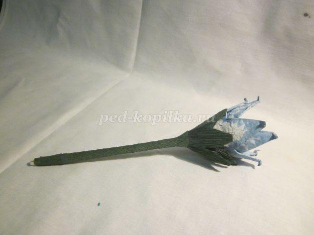 Цветочки в вазочке из бросового материала: часть 2